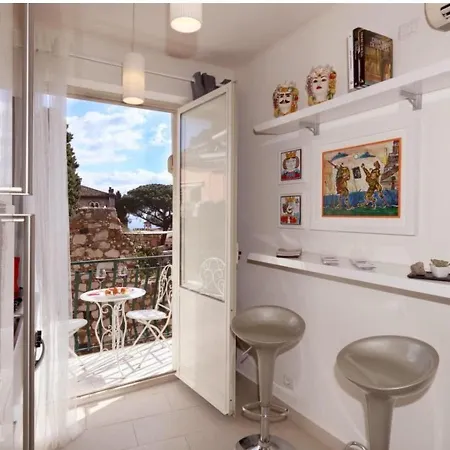 Casa Christine شقة تاورمينا